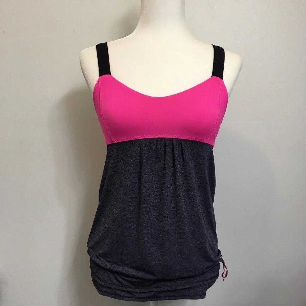 Lululemon Back on Track Tank Black Swan 4